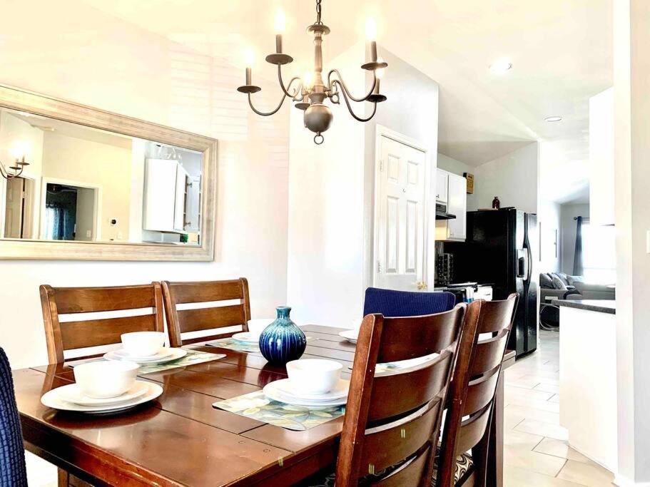 Modern Updates - Great Location - King Bed- Bmt San Antonio Eksteriør bilde